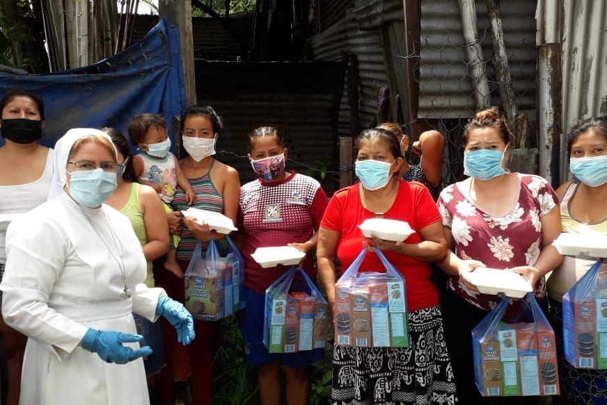 Aiuti FMA alle famiglie di El Salvador - Tempesta Amanda
